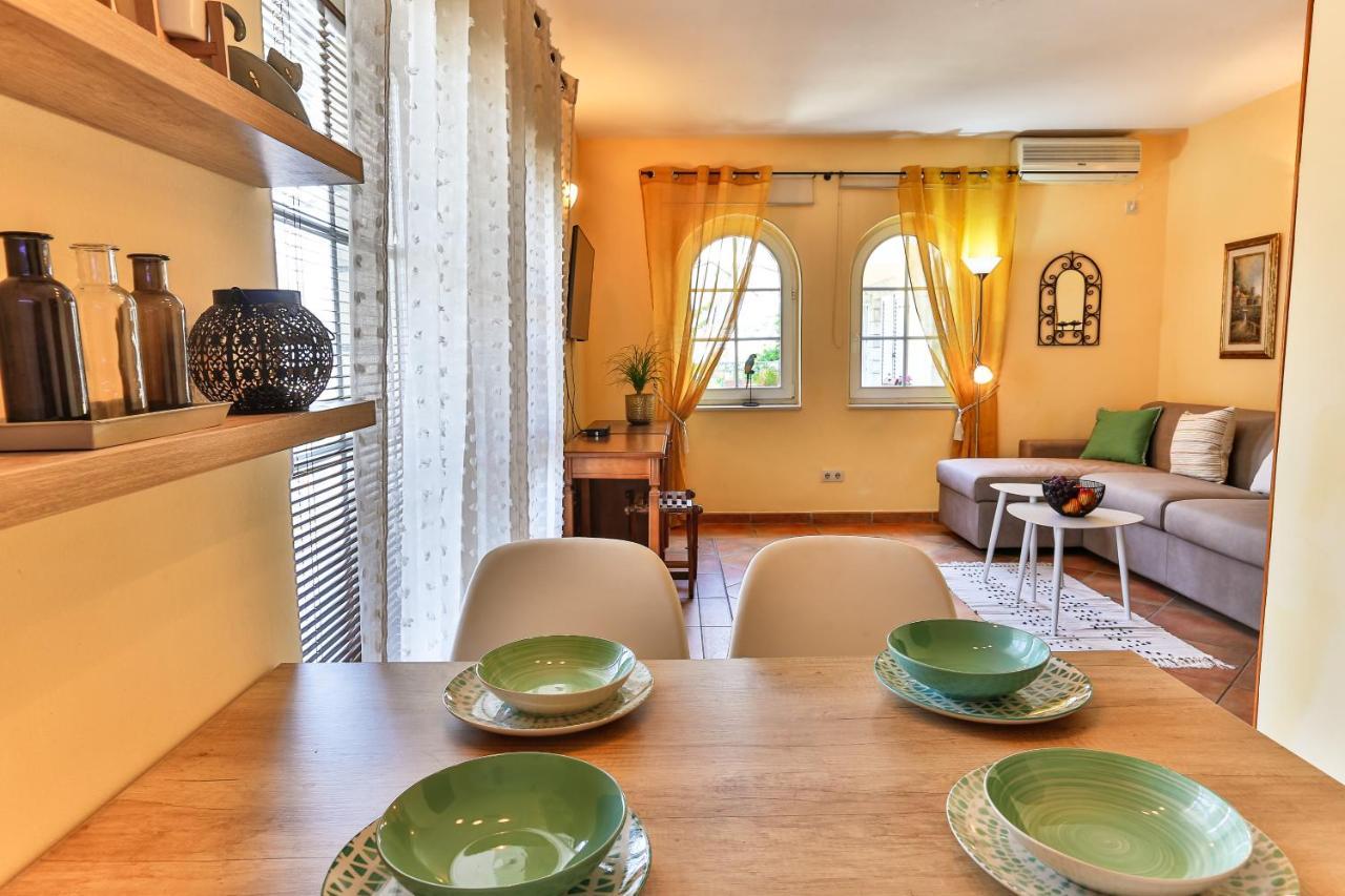 Damonte - Apartments And Rooms บุดวา ภายนอก รูปภาพ