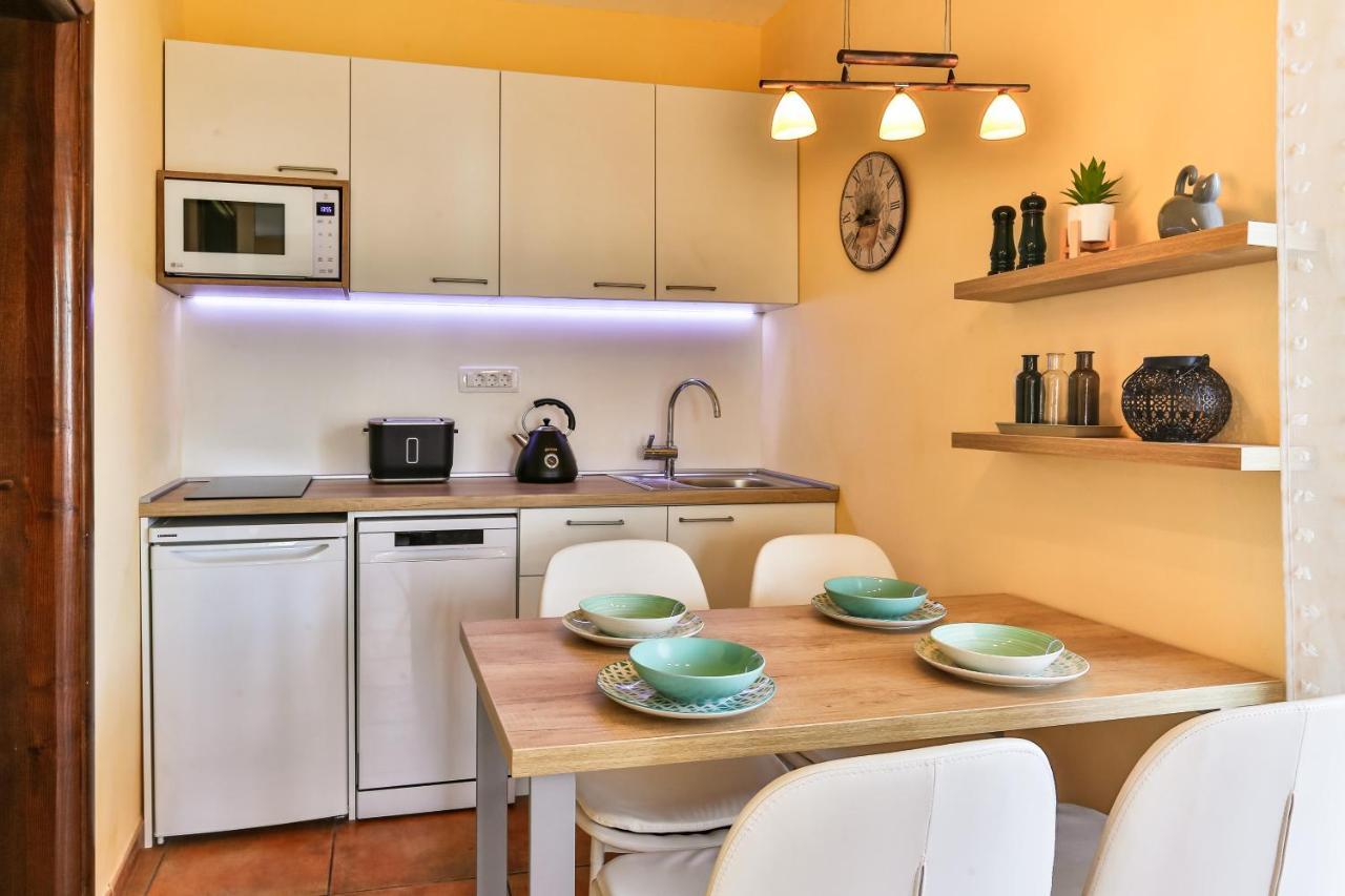 Damonte - Apartments And Rooms บุดวา ภายนอก รูปภาพ